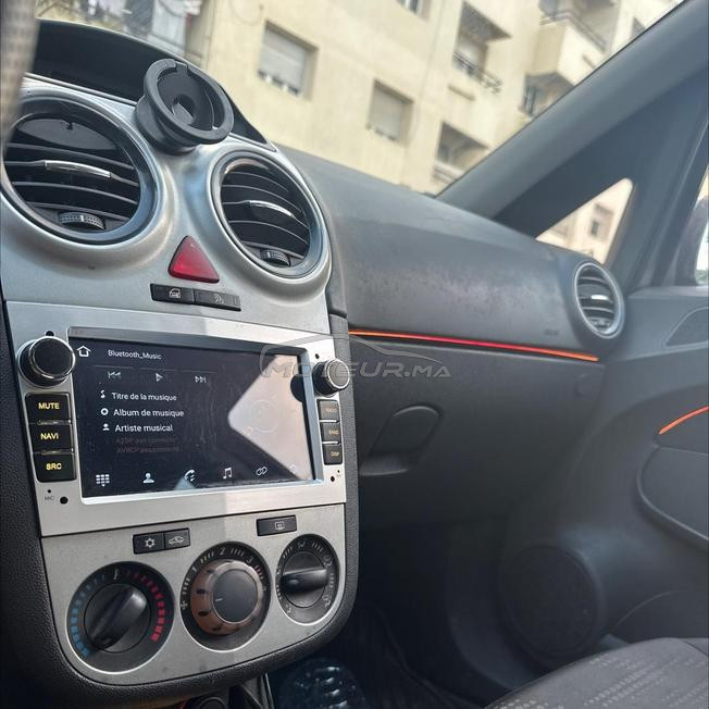 Opel corsa essence 2012
