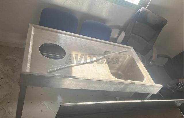 3 tables professionnelles en inox - 2