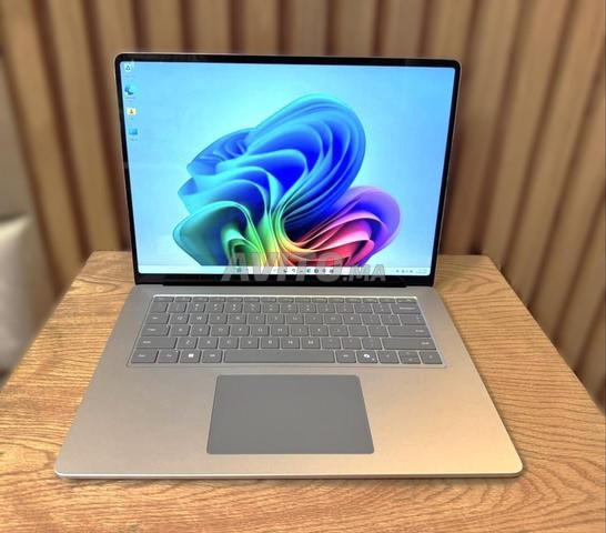 Surface Laptop 15 الإصدار السابع ELITE X 16GB 512GB