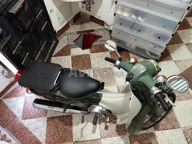 Yamaha trois (3) V50 - 2