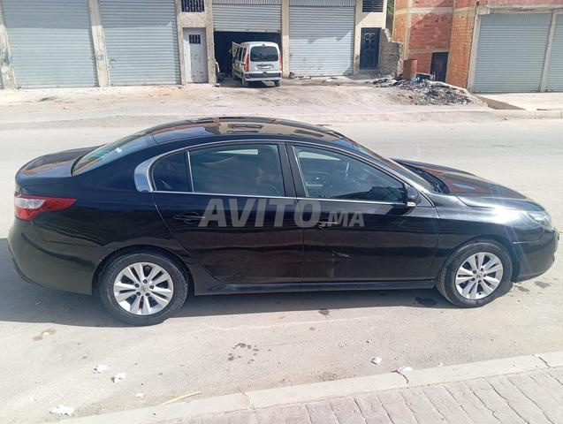 Renault Latitude - 2