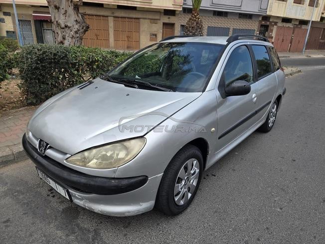 Peugeot 2O6 diesel HDi 6 chv