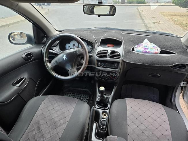 Peugeot 2O6 diesel HDi 6 chv