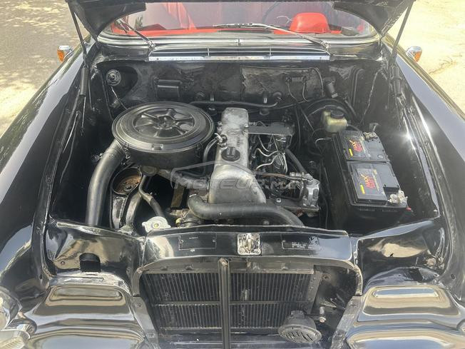 Mercedes-Benz 190D Moteur 240D – Boîte 5 vitesses