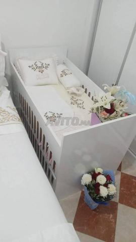 سرير أطفال للبيع جديد، توصيل مجاني لجميع المدن