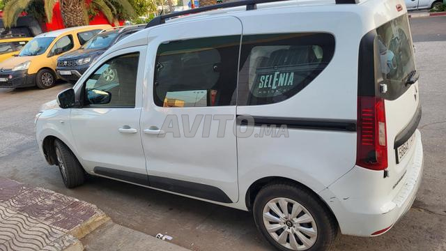 رينو إكسبريس جيدة، بطاقة رمادية باسمي - 2
