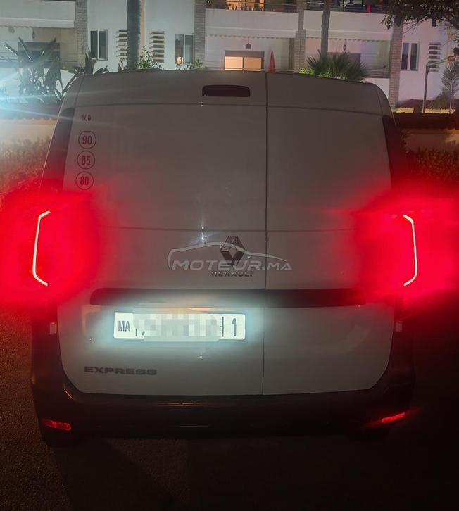 express van 2022 premier main
