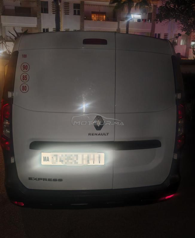 express van 2022 premier main