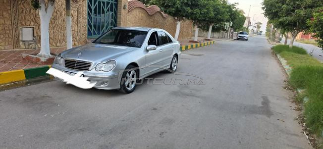 Mercedes-Benz 220 Diesel Automatique 2004 à Nador