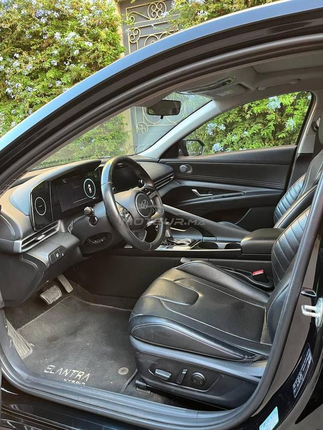Hyundai Elantra Hybrid 2023