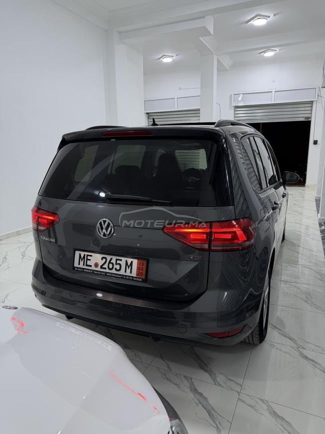 Volkswagen Touran 1.6L ( 7 places ) 