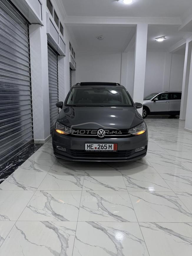 Volkswagen Touran 1.6L ( 7 places ) 