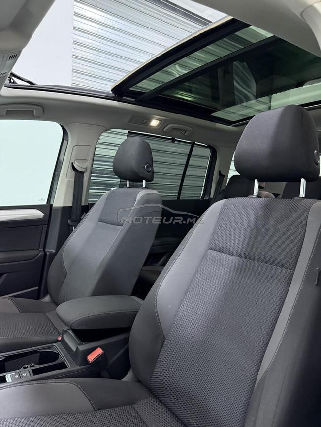 Volkswagen Touran 1.6L ( 7 places ) 