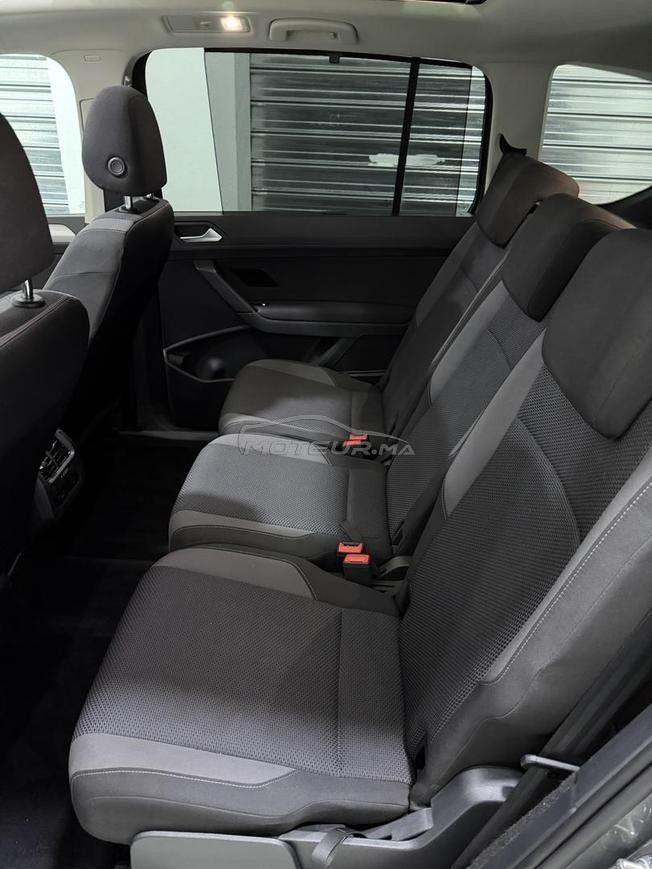 Volkswagen Touran 1.6L ( 7 places ) 