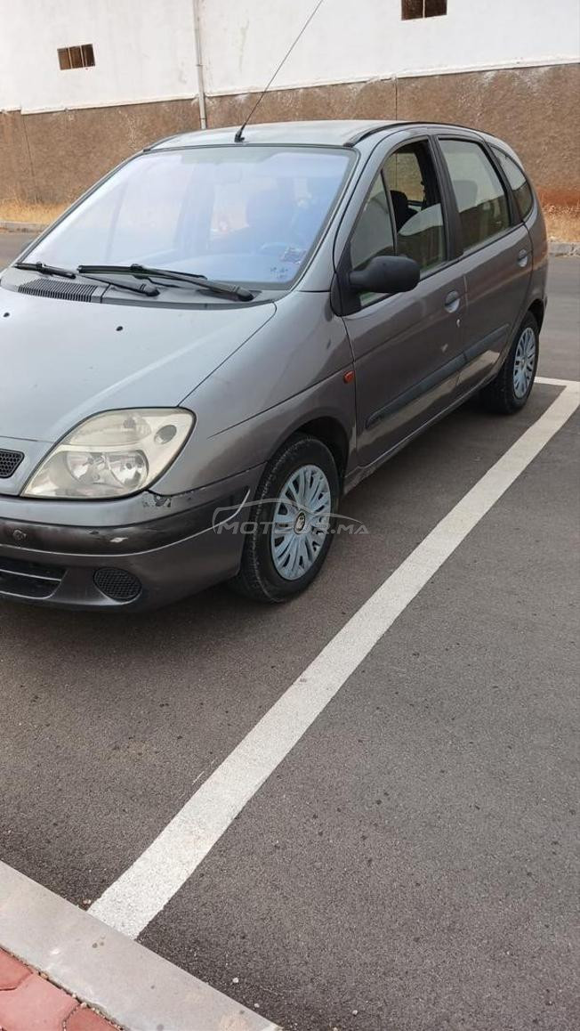 renault scenic 2002 en bon etat 