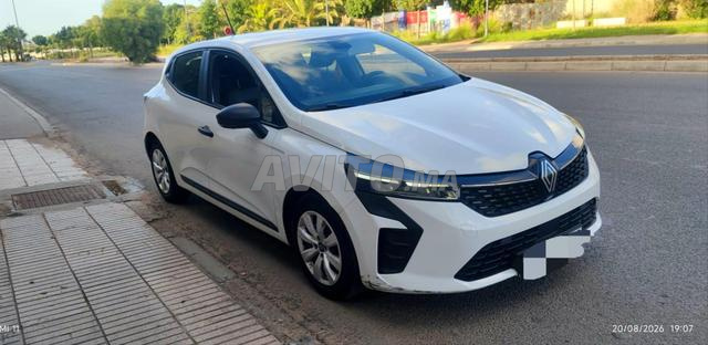 Renault clio 5 exellente tts options 2024 neuf  - 2