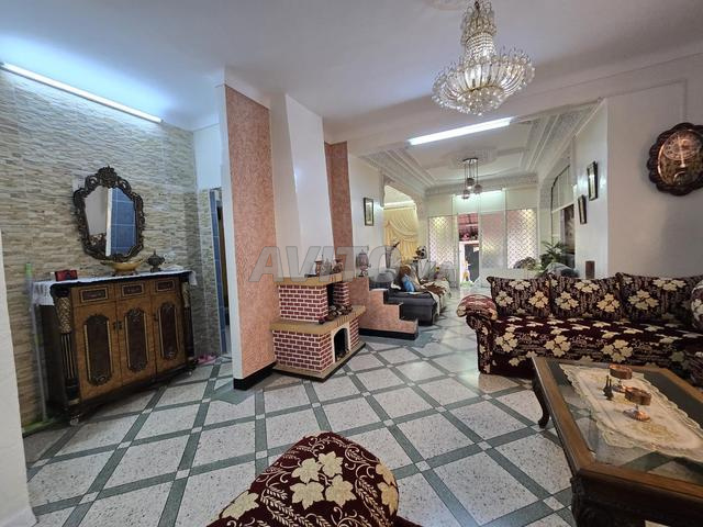 طابق من فيلا صغير مرخص