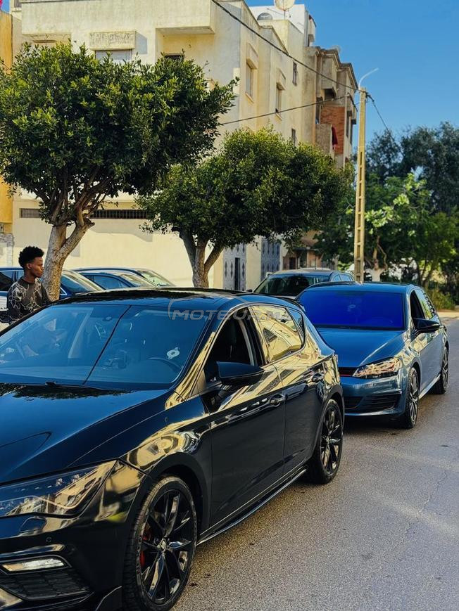 tomobile très bon état 