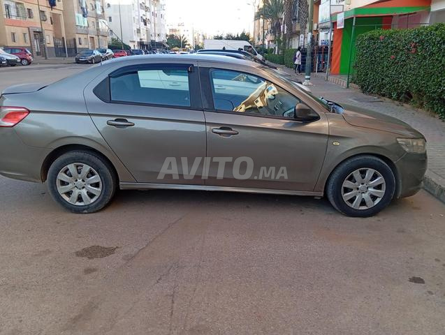 Peugeot 301 Diesel Manuelle 2015 à Rabat - 2