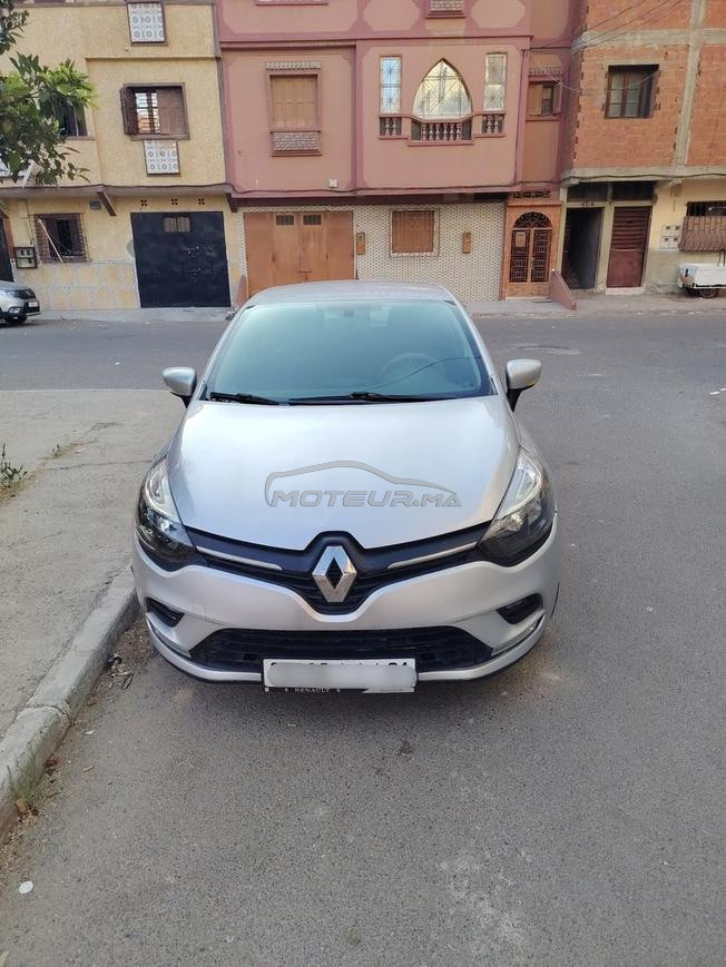  Clio 4 en excellent état