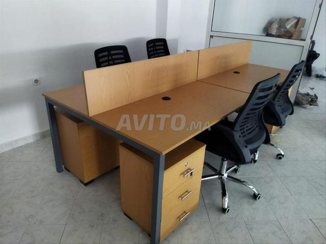BUREAU BENCH MULTIPOSTE مكتب مفتوح متعدد الموظفين