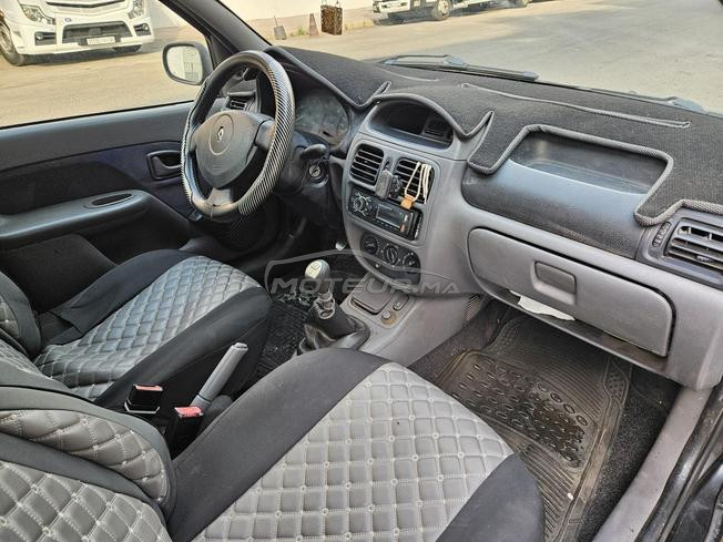 Renault Clio Diesel Manuelle 2000 à Mohammedia