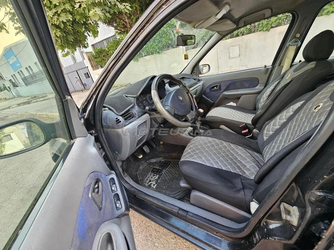 Renault Clio Diesel Manuelle 2000 à Mohammedia