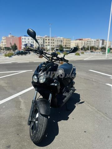 MBK Stunt Naked 2015