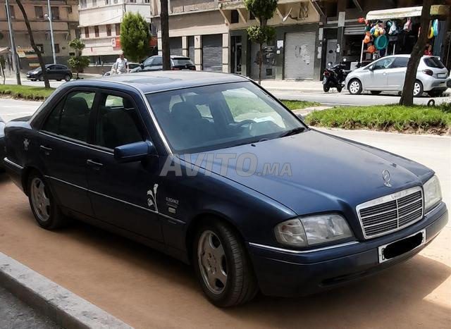 Mercedes Benz 220