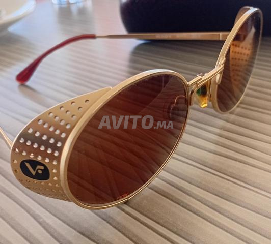Lunettes de soleil VOGUE authentiques avec étui, excellent état