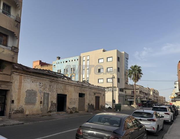649 m² terrain à vendre Khouribga composé d'un terrain constructible et de boutiques