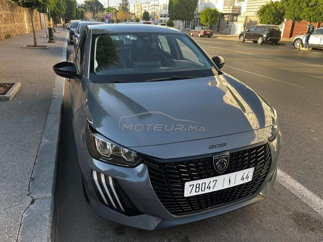 Peugeot 208 Diesel Manuelle 2024 à Casablanca