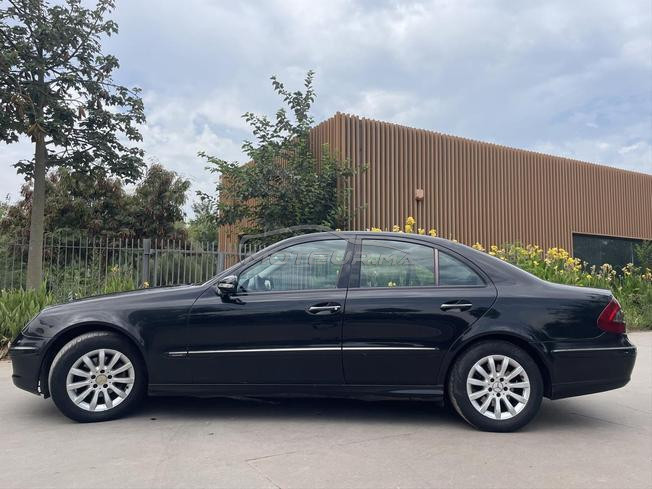Mercedes-Benz E280 V6 Diesel Modèle 2007 