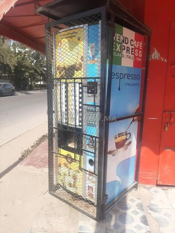 Distributeur de machine à café Astro