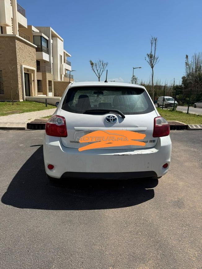 Toyota Auris Hybrid 2013