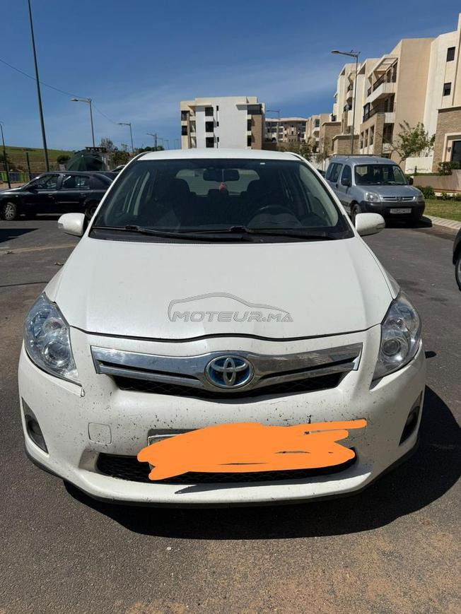 Toyota Auris Hybrid 2013