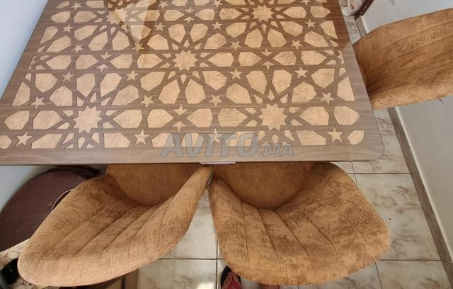 طاولة طعام مع 6 كراسي - 2