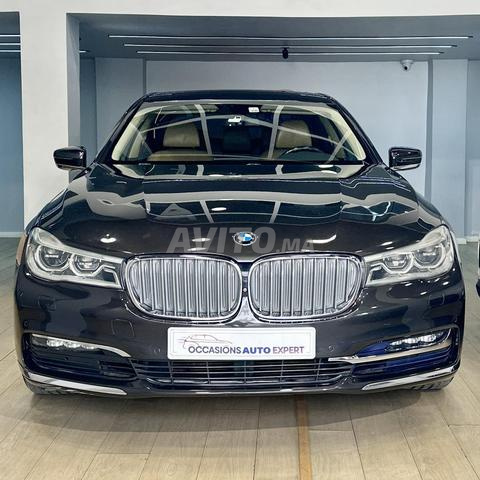 BMW SERIE 7 730d LUXURY DIESEL BVA PROPRE À TANGER