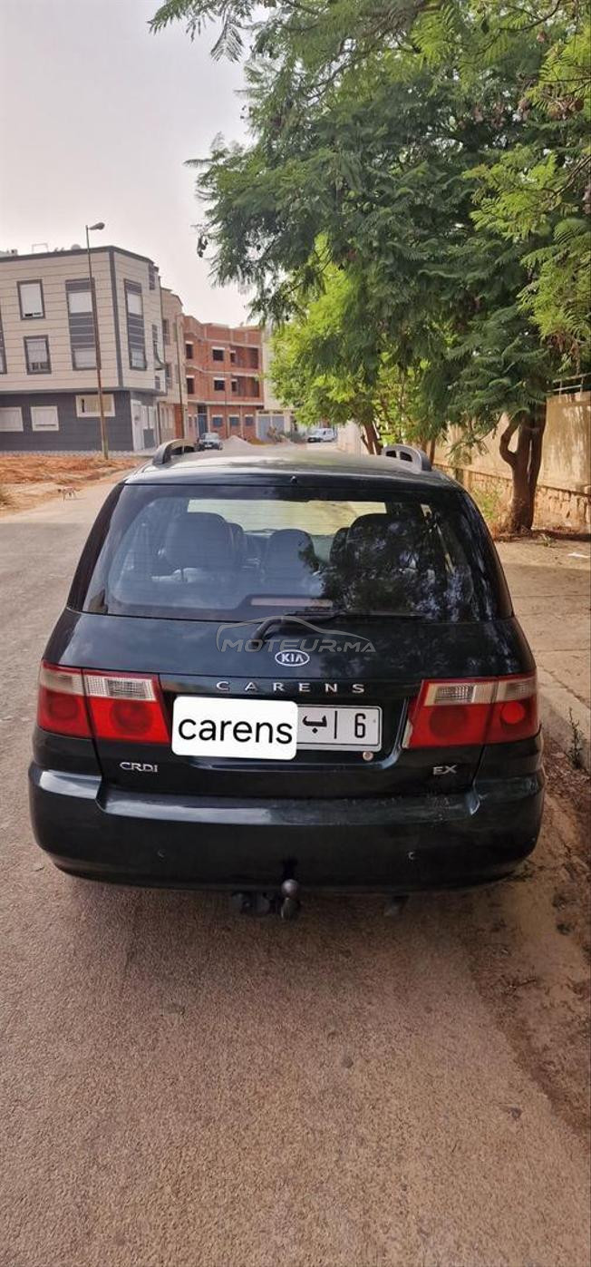 kia carens