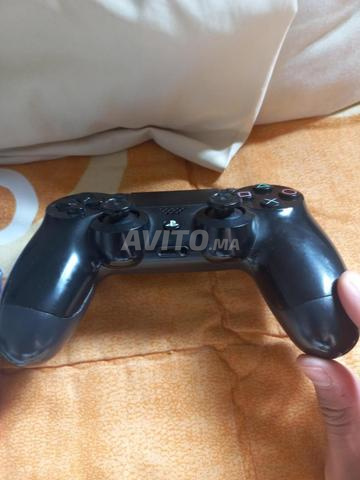 2 manettes PS4 originales - 2