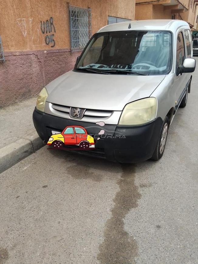 سيارة  بارتنير  للبيع
