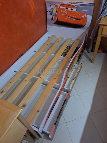 2 lits pour enfants et 1 matelas - 2