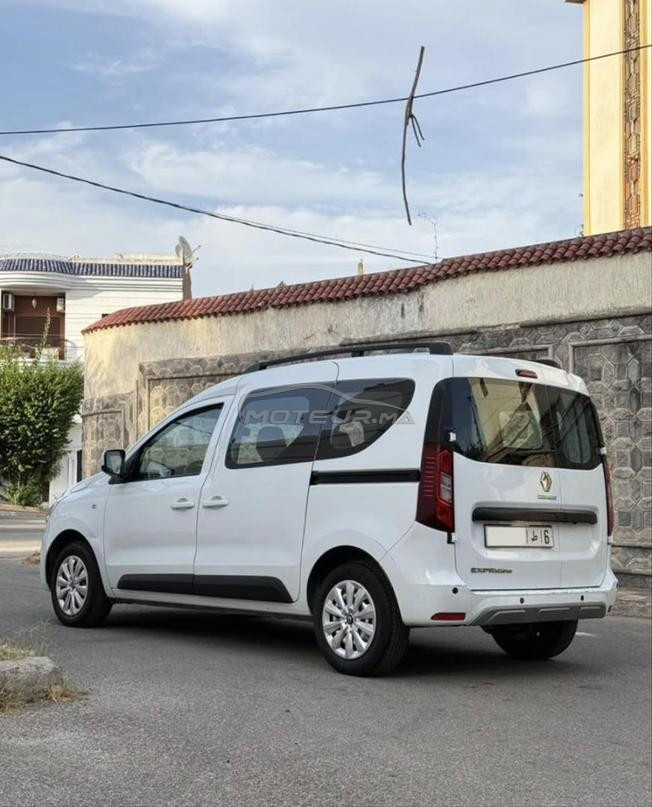 RenauIt Express model2022