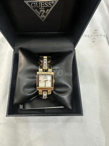 ساعة غيس نسائية ذهبية بحالة ممتازة - 2