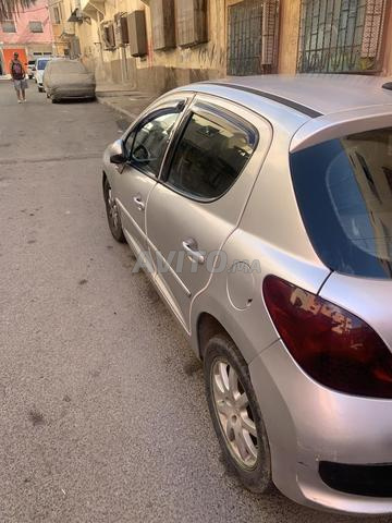 Peugeot 207 essence propre - 2