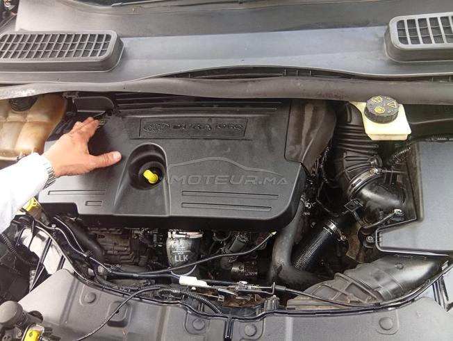 Ford Kuga سيارة فورد للبيع