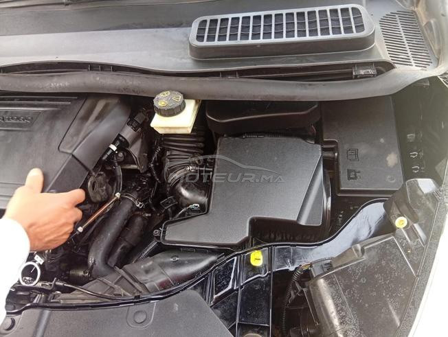 Ford Kuga سيارة فورد للبيع