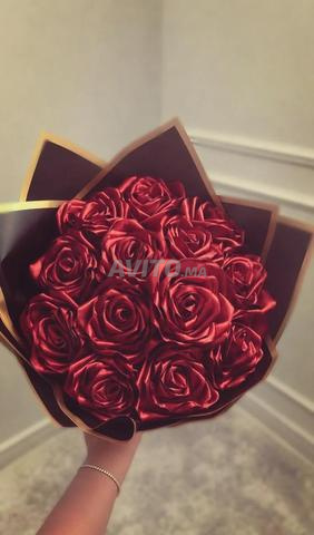 زهور ساتان مصنوعة يدوياً - 2
