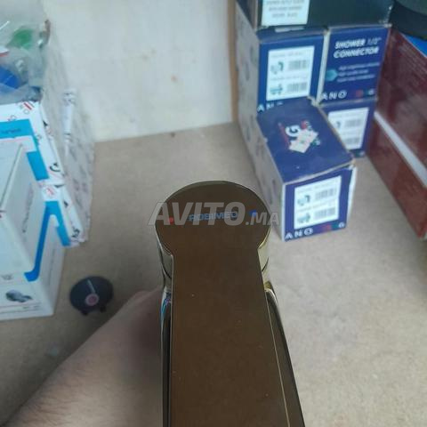 خلاط مغسلة ذهبي - 2