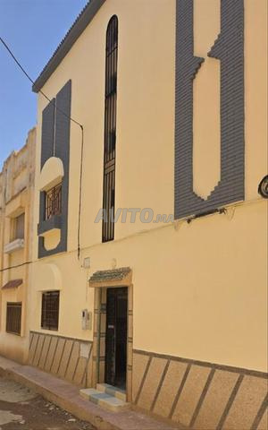 Maison spacieuse à vendre à Taourirt, 240 m² - 2